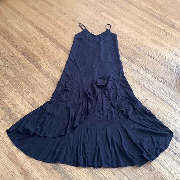 Billabong Dresses & Skirts - Billabong flamenco-style Maxi dress Size Small